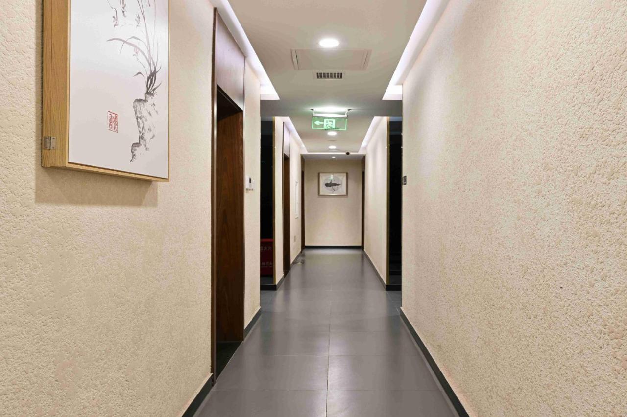 Xingshe Alley Courtyard Hotel Beijing Wangfujing Forbidden City Branch - Breakfast Included & English Speaking Reception & Free Wifi And Laundry Room & Hutong Culture & Cat-Keeping & Flower-Growing Terrace & One Day Tour Service & Free Coffee Exterior photo