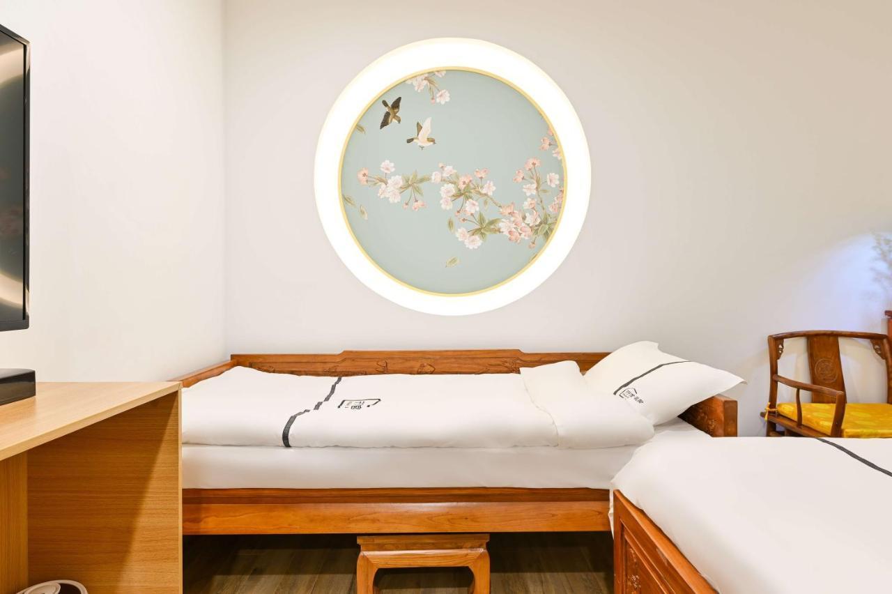 Xingshe Alley Courtyard Hotel Beijing Wangfujing Forbidden City Branch - Breakfast Included & English Speaking Reception & Free Wifi And Laundry Room & Hutong Culture & Cat-Keeping & Flower-Growing Terrace & One Day Tour Service & Free Coffee Exterior photo